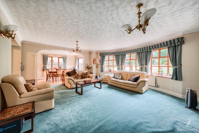 8, Broomhurst, Birmingham photo 2