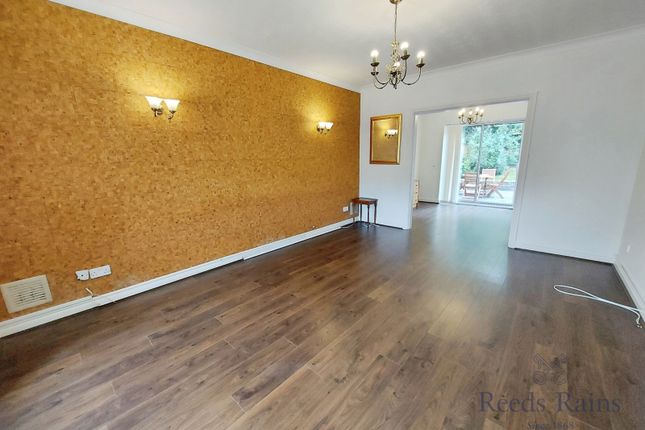 22, Waveney Drive, Cheshire photo 3