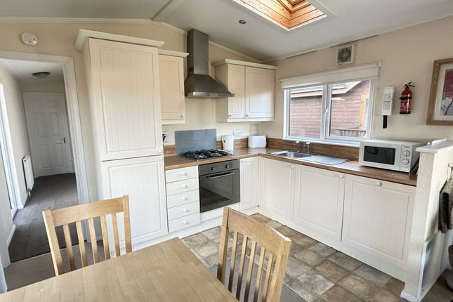 Mobile/park home for sale in Curlew, Hazelwood Holiday Park