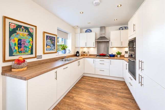 14, Strathgray Road, Dundee photo 4