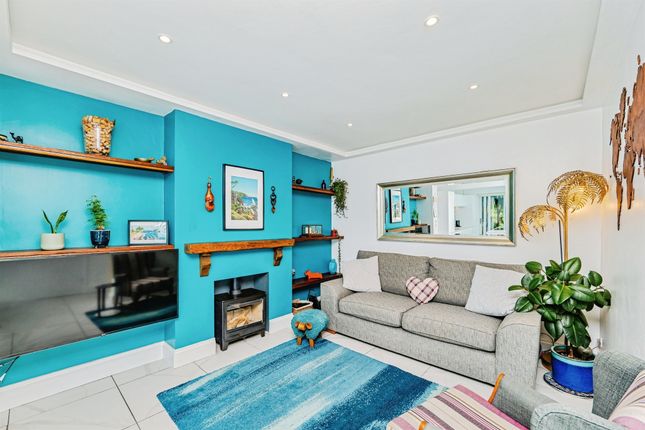 10, Severn Road, Porthcawl photo 2