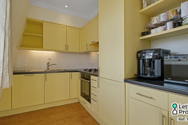 Flat 6, 105, St. Georges Square, London photo 3