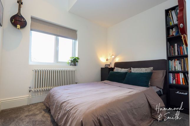 Flat for sale in High Street, Epping