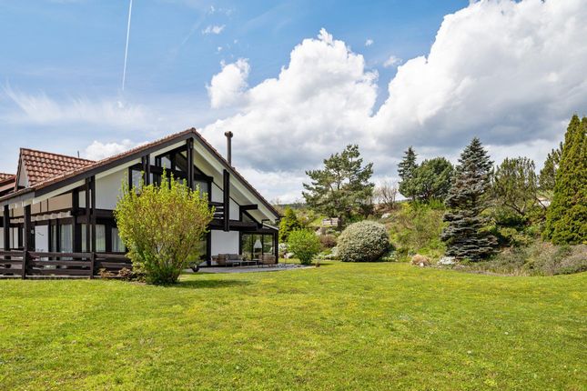Thumbnail Villa for sale in Bassins, Vaud, Switzerland