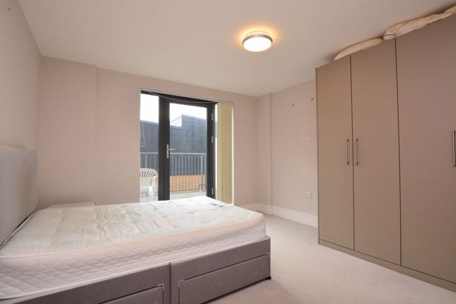 Flat 9, Blake House, Bishops Road, Slough photo 5