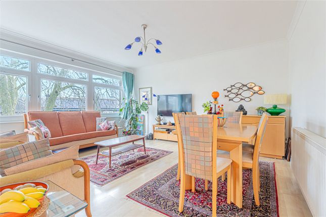 Flat for sale in St. Mary's Avenue, Wanstead, London