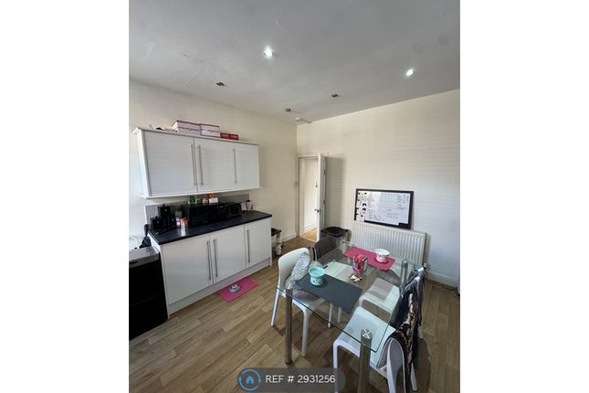 Salisbury Avenue, Leeds photo 2