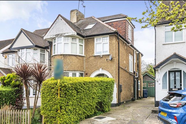 Maisonette for sale in Holders Hill Crescent, Hendon