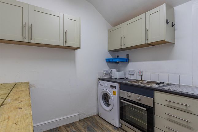 First-Floor-Flat 23a, Whitchurch Road, Cardiff photo 4