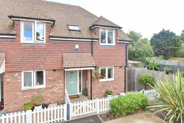 2-bed house on High Street, Lingfield, £310,000
