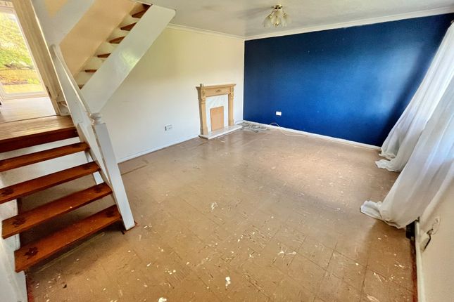 22, Churchill Walk, Saltash photo 3