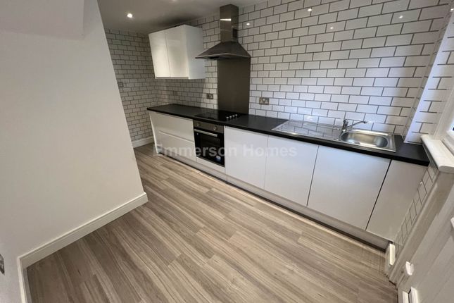 Acacia Place, Johnstone photo 5
