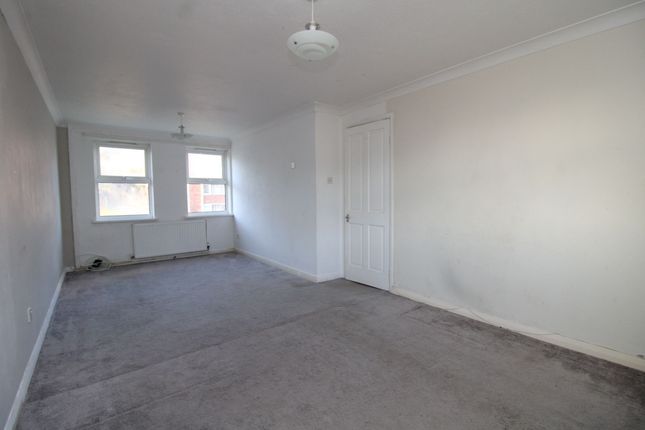 18 Great Western Close, Paignton photo 2