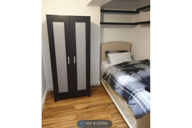 Room to rent in Durbin Walk, Bristol