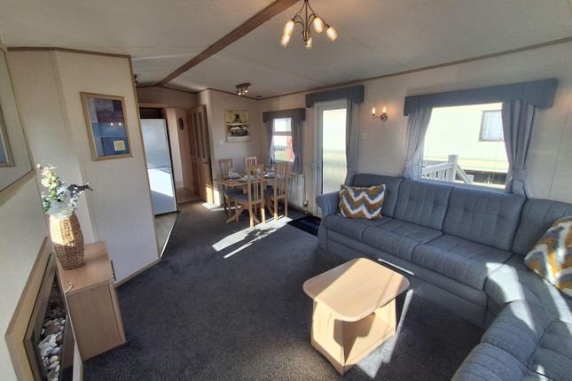 Coopers Beach Holiday Park, Church Lane, Colchester photo 4