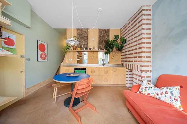 154b, Tressillian Road, London photo 3
