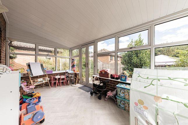 8 Cremer Place, Faversham photo 4