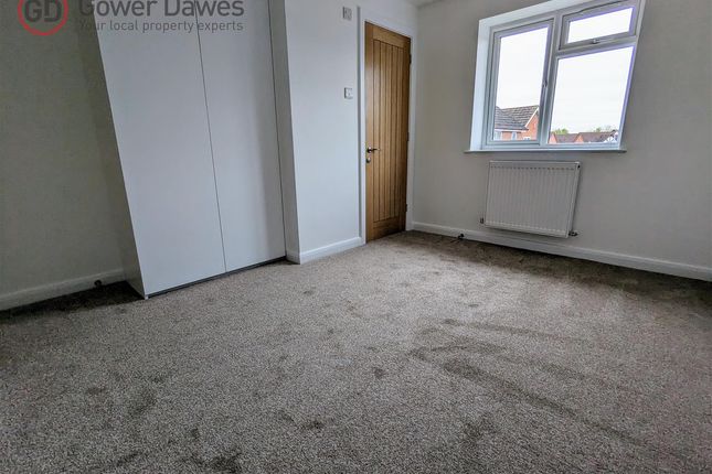 Terraced house to rent in Gilbert Road, Chafford Hundred, Grays