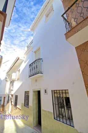 Thumbnail Town house for sale in Guaro, Malaga, Spain