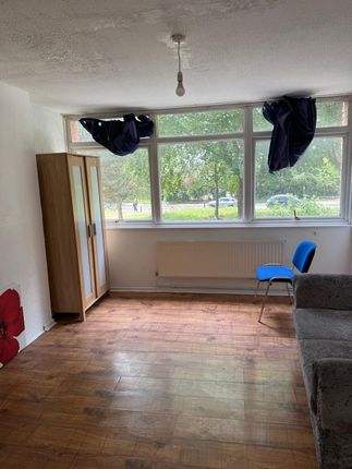60 Tawney Road,, Thamesmead, London photo 4