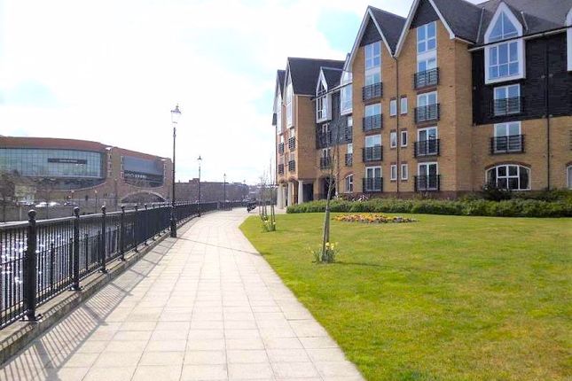 Thumbnail Flat for sale in St. Peters Street, Maidstone