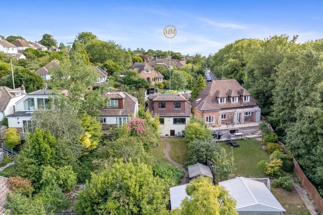 18 Woodland Way, Brighton photo 3