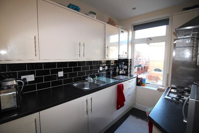 Thumbnail Flat to rent in Devonshire Place, Newcastle Upon Tyne