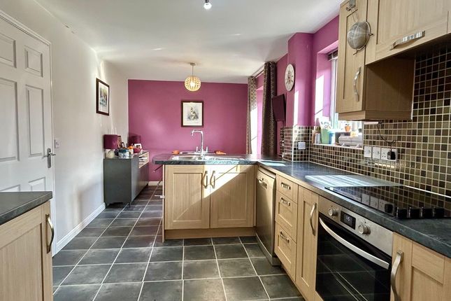 6, Sandbrook Close, Market Drayton photo 3