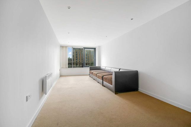 2/4, 72, Lancefield Quay, Glasgow photo 2