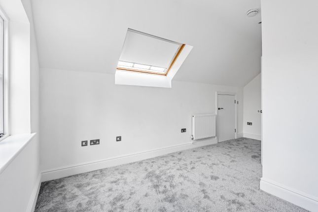 Flat to rent in Chipping Street, Tetbury, Gloucestershire