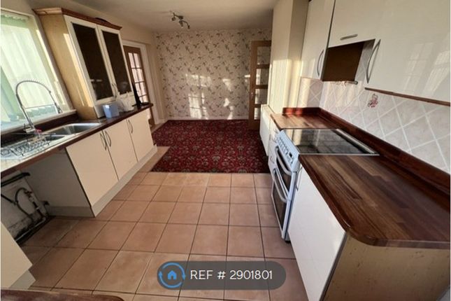 Pitton Close, Wigston photo 2