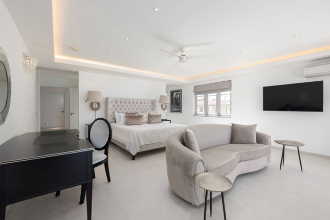 Apartment for sale in The One At The Saint James, Paynes Bay, Barbados