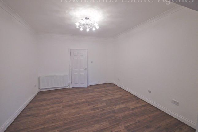 Maisonette to rent in Highfield Road, Northwood