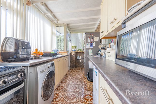 15, Plumtrees, Lowestoft photo 4