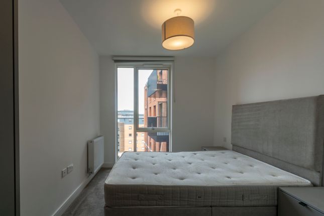 Flat to rent in The Barker, Snow Hill Wharf, Shadwell Street, Birmingham