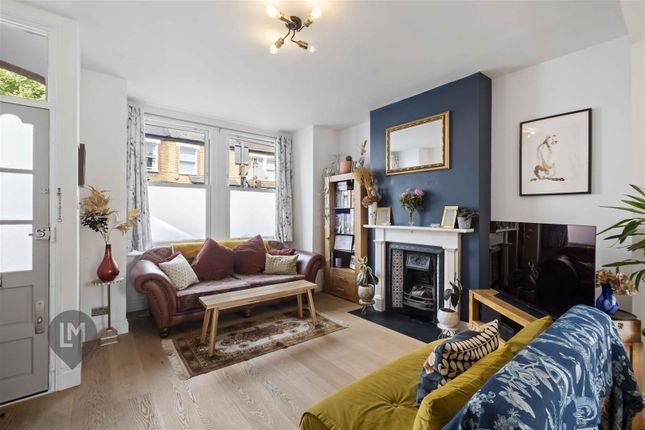123, Balvernie Grove, London photo 2