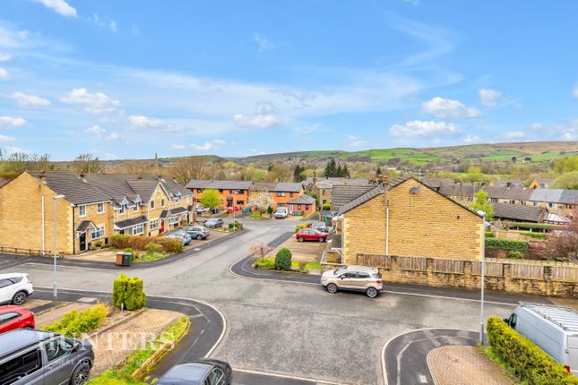 Town house for sale in Durnlaw Close, Littleborough