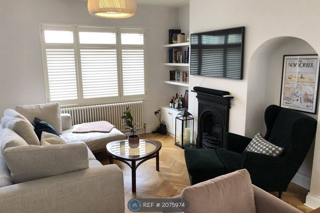 Thumbnail Room to rent in Sutherland Road, London