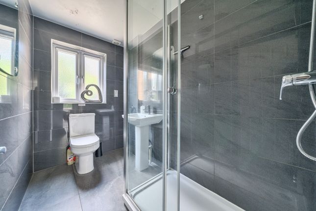 Ground Floor Shower