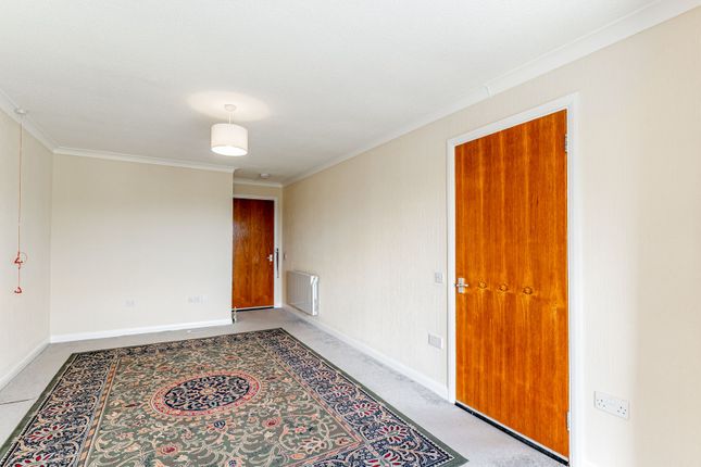 Flat 29, Elm Court, Glasgow photo 3