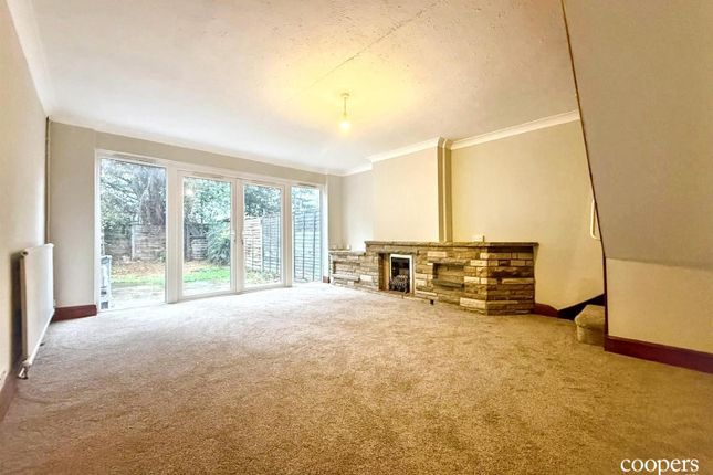Hollycroft Close, West Drayton photo 4