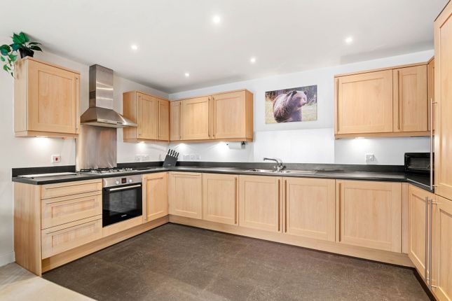 Apartment 14, Pollard Court, Layland Walk, Diglis, Worcester.  WR5 3GD photo 2