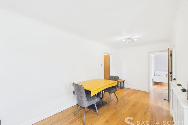 Flat 5, Gloucester Court 15A Overton Road, Sutton photo 4