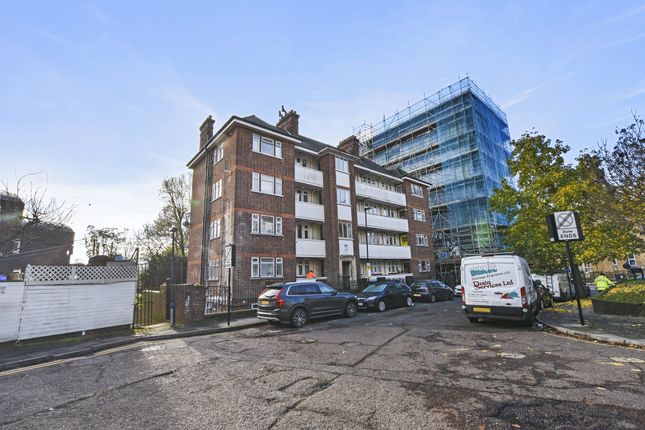 Thumbnail Flat for sale in Pauntley Street, London