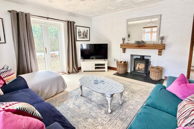 10 Coppice Close, St. Ives, Ringwood photo 4