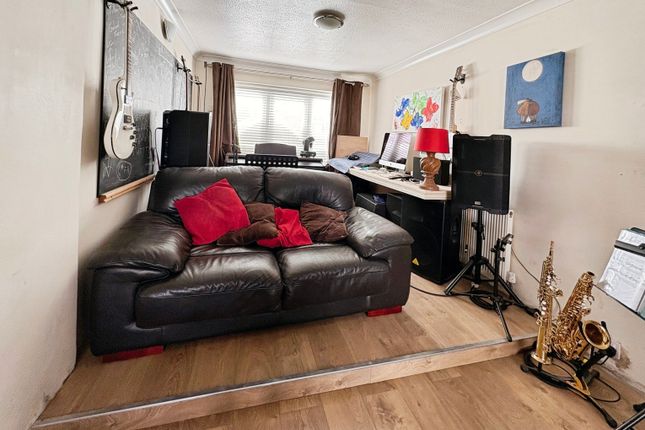 31, Keelers Way, Great Horkesley photo 3