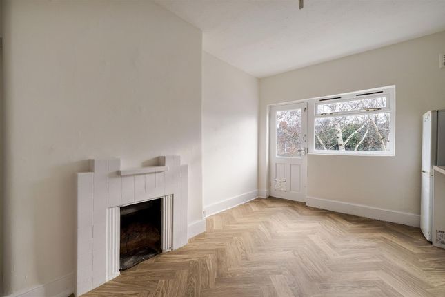 412, Lea Bridge Road, Leyton photo 4
