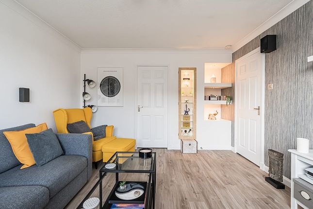 26b, Skeltiemuir Avenue, Bonnyrigg photo 4