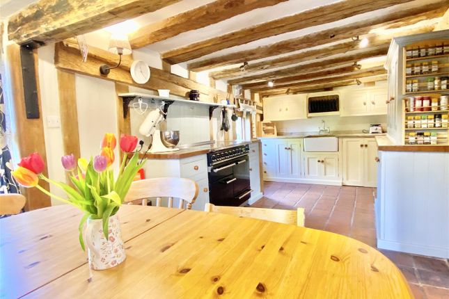 Charity Farmhouse, Stanwell Green, Thorndon photo 4