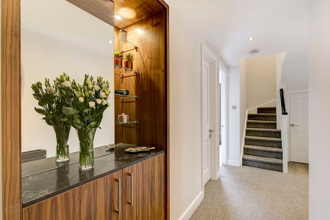 Duplex to rent in 55 Ebury Street, London